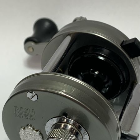  ABU アンバサダー 2500CS ロケット キズ有　ベイトリール