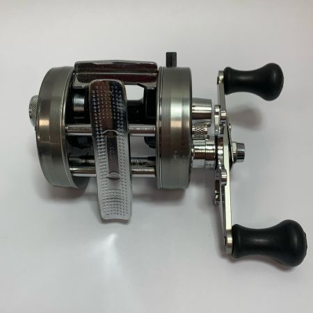  ABU アンバサダー 2500CS ロケット キズ有　ベイトリール