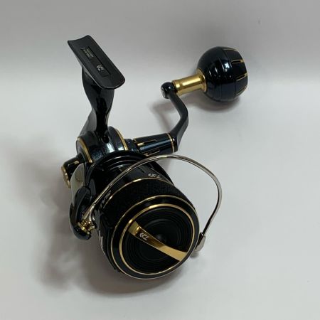 DAIWA ダイワ 23ソルティガ 5000-XH スピニングリール　箱、ポーチ付 00065028