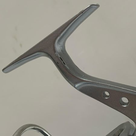  DAIWA ダイワ ソルティガZ4000　スピニングリール　キズあり 058930