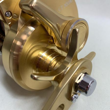  SHIMANO シマノ 18オシアコンクエストCT 301HG　両軸リール　 03822