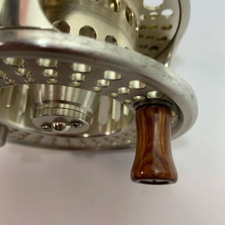  DAIWA ダイワ  リール フライリール ロッホモア ポーチ付  LA7/8