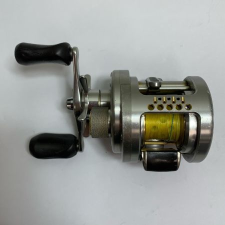  SHIMANO シマノ 04カルカッタコンクエスト101DC 　ベイトリール　キズあり　本体のみ 01866