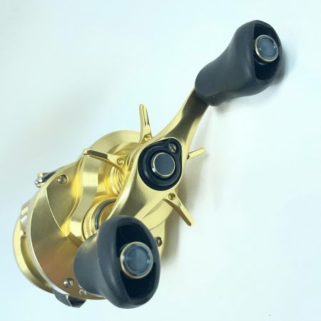 SHIMANO シマノ ベイトリール 21カルカッタコンクエスト 200HG 04238