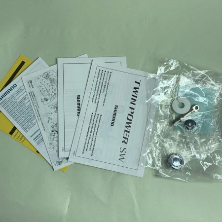  SHIMANO シマノ スピニングリール 21ツインパワーSW 8000HG 箱・取説付 ゴメクサスリールスタンド付属 04228
