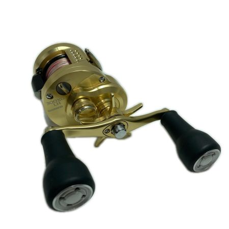  SHIMANO シマノ ベイトリール 23カルカッタコンクエストMD 300XGLH  045935