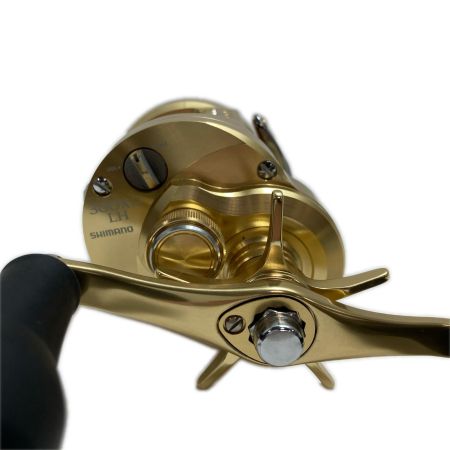  SHIMANO シマノ ベイトリール 23カルカッタコンクエストMD 300XGLH  045935