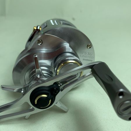  SHIMANO シマノ ベイトリール   26 カルカッタコンクエストBFS LTD XG L 049353