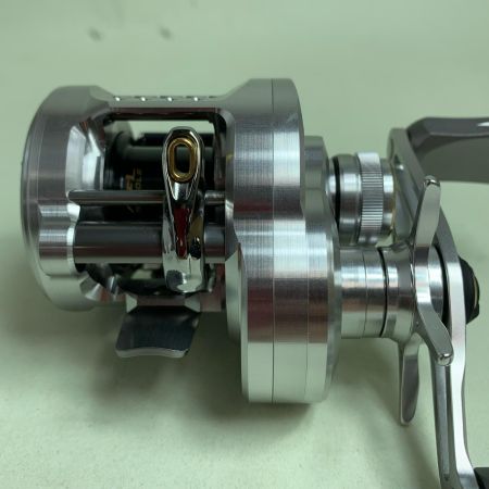  SHIMANO シマノ ベイトリール   26 カルカッタコンクエストBFS LTD XG L 049353