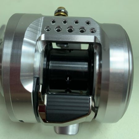  SHIMANO シマノ ベイトリール   26 カルカッタコンクエストBFS LTD XG L 049353