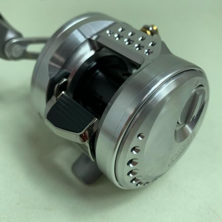  SHIMANO シマノ ベイトリール   26 カルカッタコンクエストBFS LTD XG L 049353