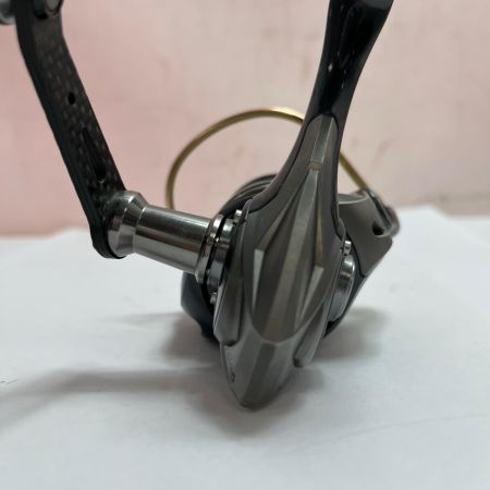 Abu Garcia アブガルシア スピニングリール  REVO ALX THETA 2000SH