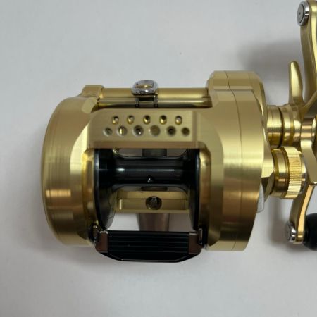 SHIMANO シマノ ベイトリール   23カルカッタコンクエストMD 400XG  045959
