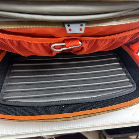 SIMMS ヘッドウォーターズチェストパック  カーキ