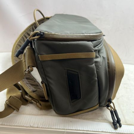 SIMMS ヘッドウォーターズチェストパック  カーキ