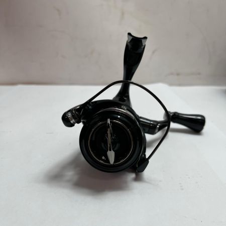 SHIMANO シマノ スピニングリール 19ヴァンキッシュ C2000S ゴメクサスハンドル/純正ハンドル 03950