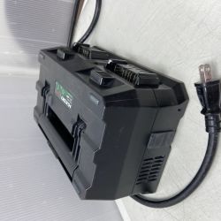 ΦΦ HiKOKI ハイコーキ 工具関連用品　充電器　本体のみ UC18YTSL ブラック Cランク