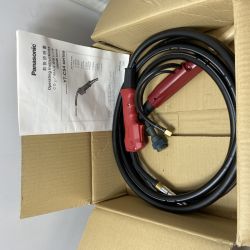 ΦΦ Panasonic パナソニック 工具関連用品　溶接トーチ YT-CSM4 レッド Aランク