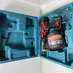 ΦΦ MAKITA マキタ エアツール　エア釘打ち　高圧 AN930H レッド Cランク