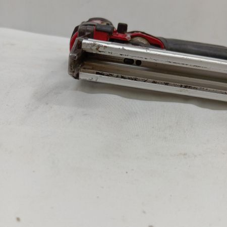 MAKITA マキタ 4mm 高圧 エアタッカ AT425HB レッド