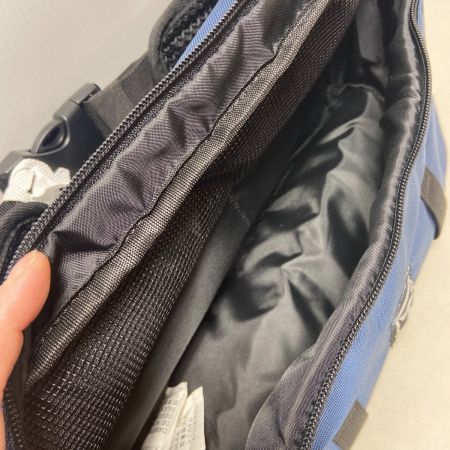 ΨΨ JACKALL ジャッカル フィールドバッグ　美品 ネイビー
