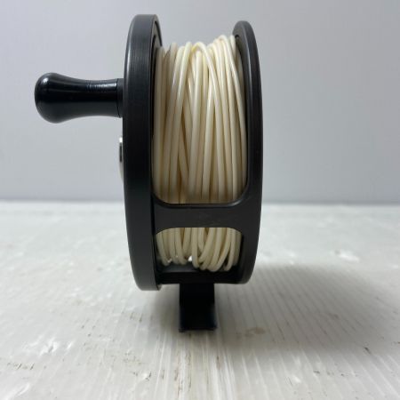 ΨΨ Henschel フライリール　ブラック＆シルバーNO.2　本体のみ