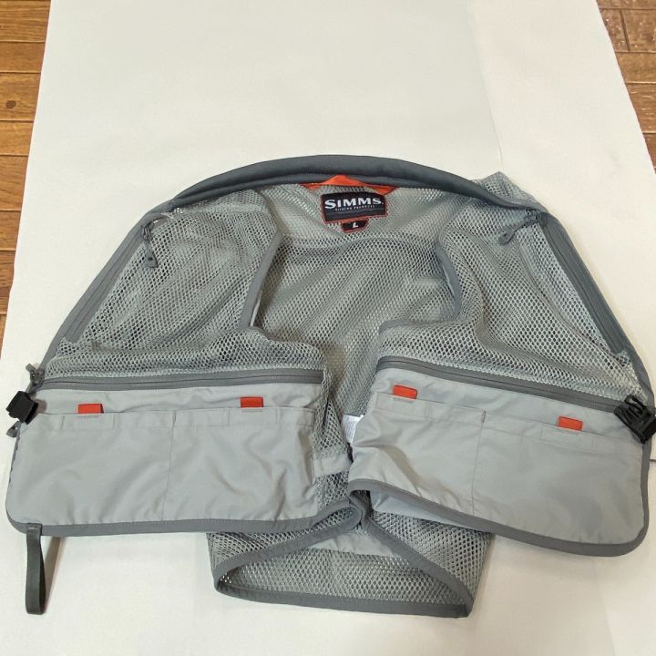 SIMMS フィッシングベスト グレー サイズL 【公式通販】