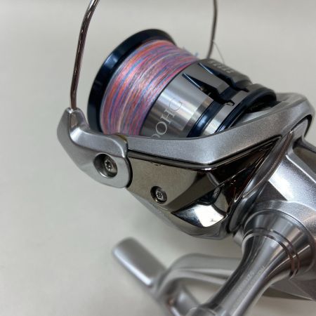 ΨΨ SHIMANO シマノ スピニングリール　19ストラディックC3000HG　本体のみ 04019