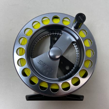 ΨΨ  フライリール　セージ　3200　ケース付き