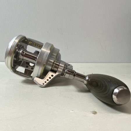 ΨΨ STUDIO OCEAN MARK ベイトリール　NLブルーヘブンL100Lo/R-MS　（21）箱付き