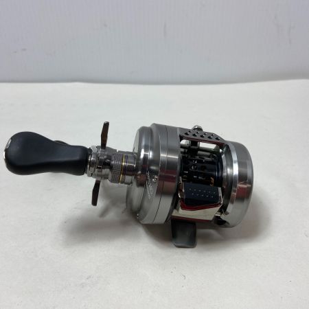 ΨΨ SHIMANO シマノ ベイトリール　17カルカッタコンクエストBFS HG　箱付 03676