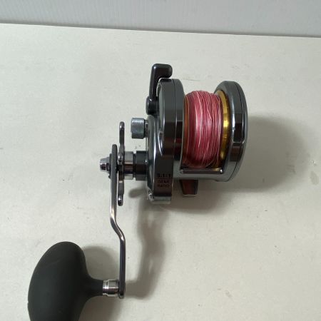 ΨΨ SHIMANO シマノ リール　オシアジガー　NR2000P RH307