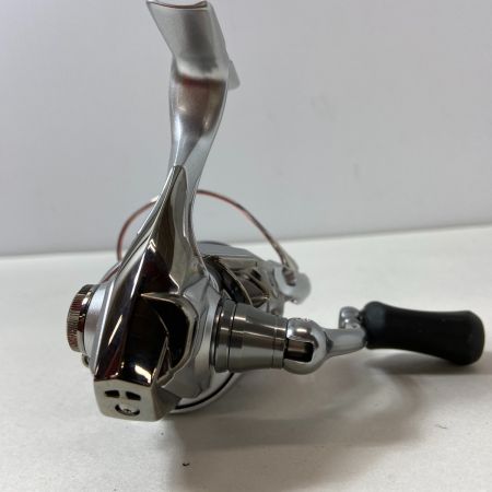 ΨΨ SHIMANO シマノ スピニングリール　15ストラディックC2000HGS　本体のみ　　 03409