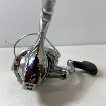 ΨΨ SHIMANO シマノ スピニングリール　15ストラディックC3000　本体のみ 03412