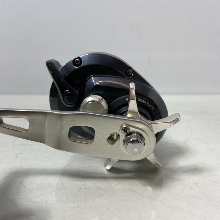 ΨΨ SHIMANO シマノ 両軸リール　 20トリウム2000PG　 04219