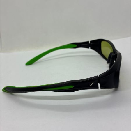 ZEAL OPTICS 釣り服飾 偏光サングラス ブラック×グリーン