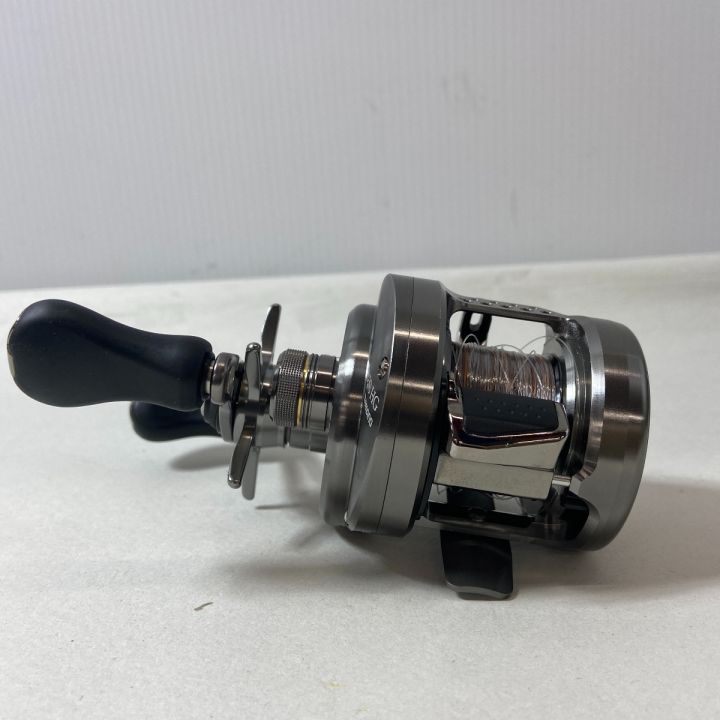 ΨΨ SHIMANO シマノ ベイトリール 17カルカッタコンクエストBFS HG-L 箱 