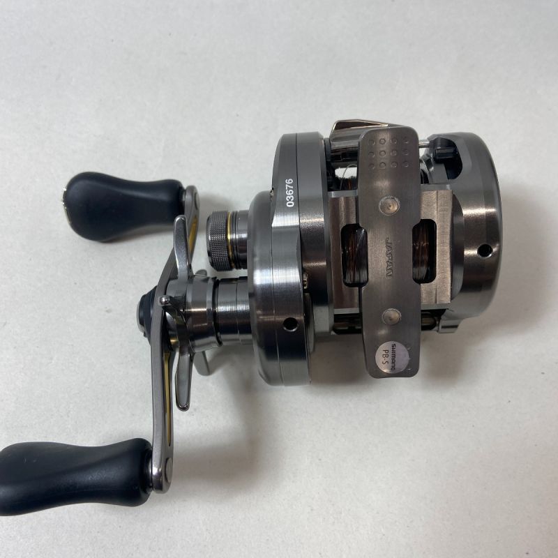 中古】ΨΨ SHIMANO シマノ ベイトリール 17カルカッタコンクエストBFS ...