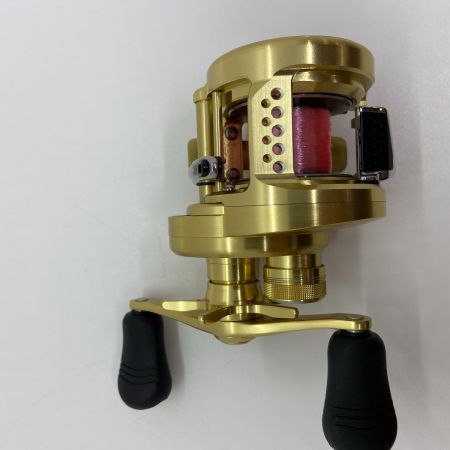 ΨΨ SHIMANO シマノ ベイトリール　14カルカッタコンクエスト201　箱付 03205