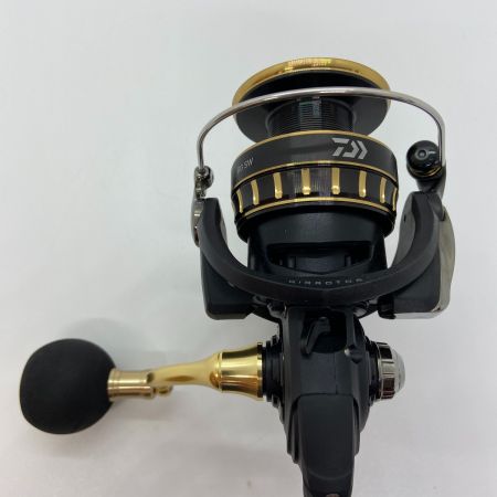 ΨΨ DAIWA ダイワ スピニングリール　23BG SW5000D-CXH　箱付 00065061