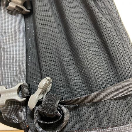 ΨΨ SIMMS スリングパック 