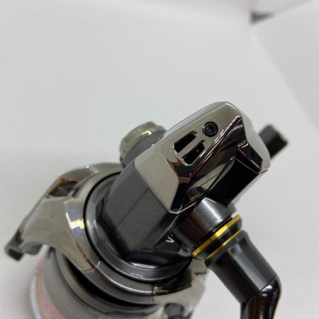 ΨΨ SHIMANO シマノ スピニングリール　24ツインパワー4000XG　箱付き 046871