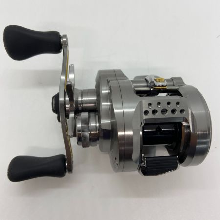 ΨΨ SHIMANO シマノ  両軸リール　23カルカッタコンクエストBFS XGL　箱付 045713