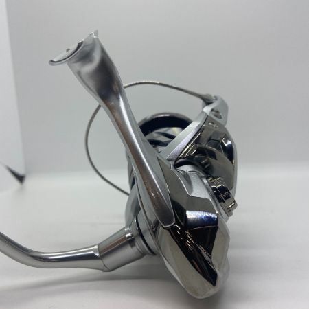 ΨΨ SHIMANO シマノ スピニングリール　23ストラディックC5000XG 　 箱付 045911