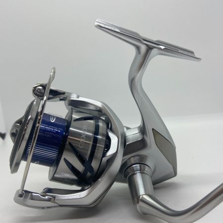ΨΨ SHIMANO シマノ スピニングリール　23ストラディックC5000XG 　 箱付 045911