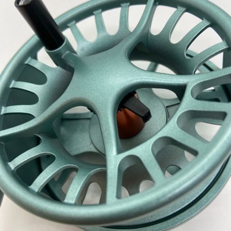 ΨΨ WATERWORKS フライリール　ラムソン リキッド　ケース付き　