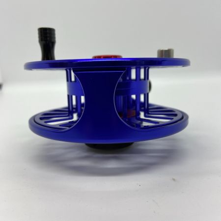 ΨΨ  フライリール　マックスキャッチ AVID7/8 箱付