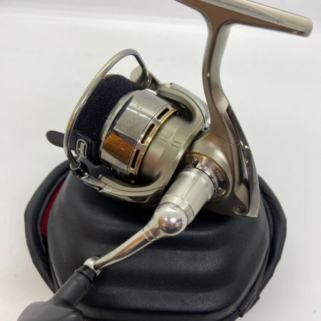 ΨΨ DAIWA ダイワ スピニングリール　05イグジスト2508　袋付き 055282