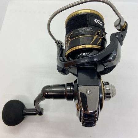 ΨΨ DAIWA ダイワ スピニングリール　22カルディアSW 8000-H 程度A 箱付 00065053