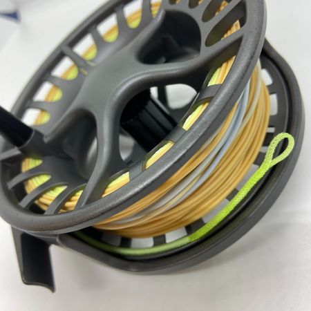 ΨΨ LAMSON フライリール　LAMSON LIQUID 9+　 箱付